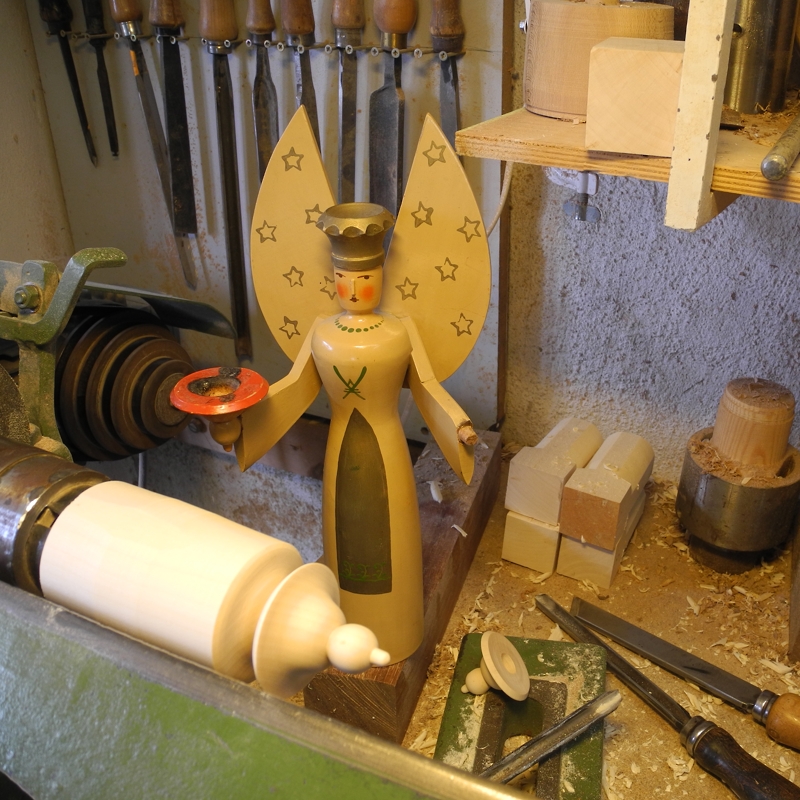 Sonderanfertigung Kerzentüllen aus Holz