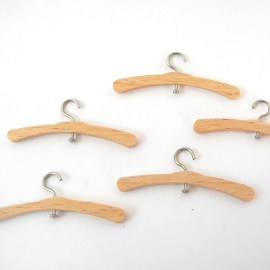 Kleiderbügel, 5 Stück, Puppenstubenminiatur in 1zu12