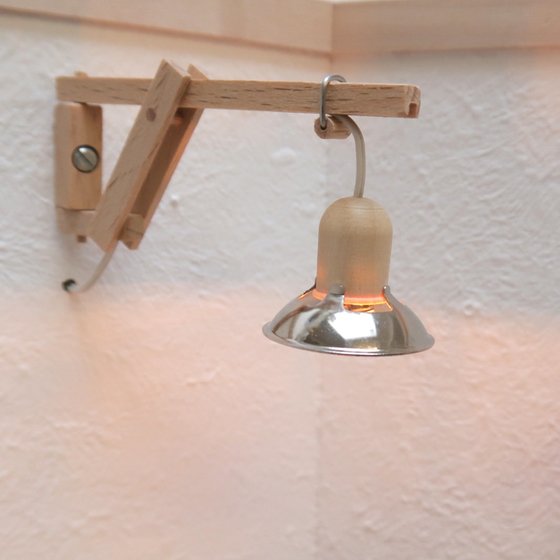 Werkstatt-Wandlampe, Puppenstubenlampe im Maßstab 1zu12